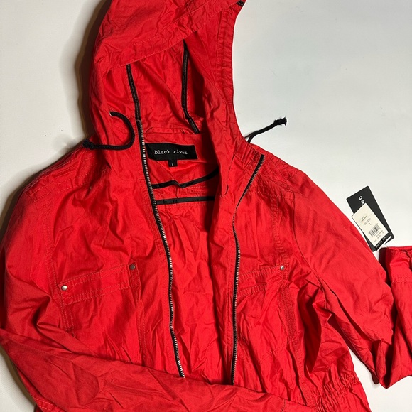 Red Jacket - Picture 7 of 9